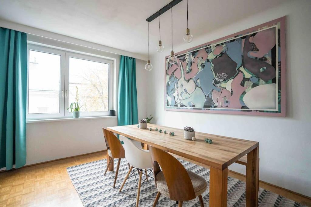 Cozy And Stylish Apartment Near Schoenbrunn Castle Bécs Kültér fotó