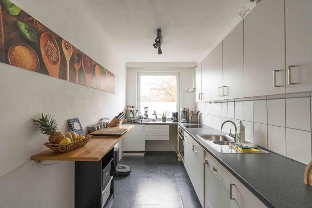 Cozy And Stylish Apartment Near Schoenbrunn Castle Bécs Kültér fotó